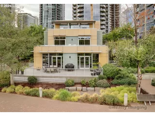 Photo #1: 21124943 Listing 