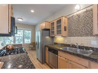 Photo #3: 21125160 Listing 