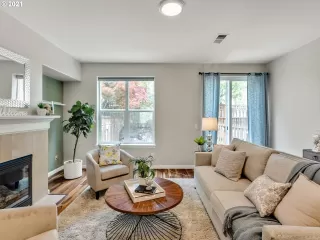 Photo #3: 21125647 Listing