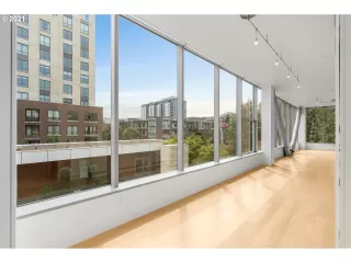 Photo #4: 21125946 Listing 