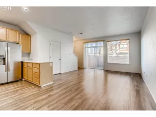 Photo #3: 21126094 Listing