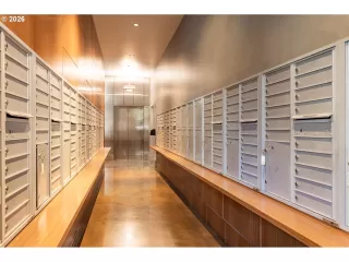 Photo #3: 211261947 Listing 