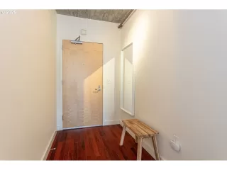 Photo #4: 211261947 Listing 