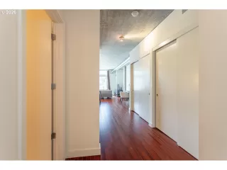 Photo #5: 211261947 Listing 