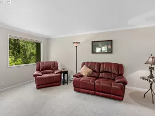 Photo #2: 21129210 Listing 