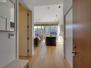 Photo #3: 21129533 Listing