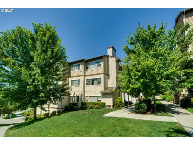 MLS: 21130333 Condo For Sale