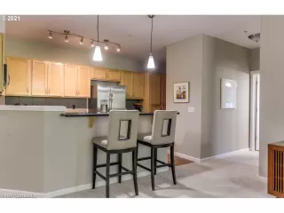 Photo #1: 21130738 Listing