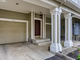 Photo #3: 21130771 Listing