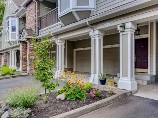 Photo #6: 21130771 Listing