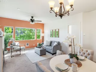 Photo #2: 21131495 Listing