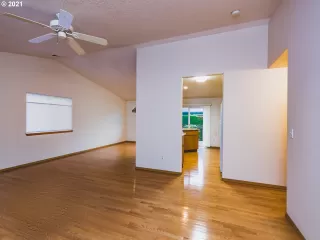 Photo #6: 21131564 Listing 