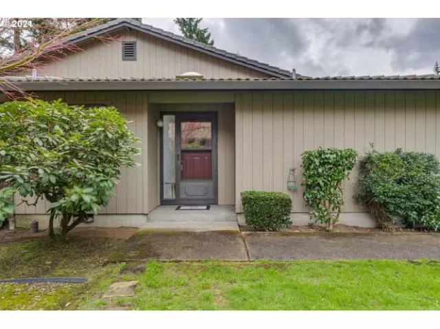 MLS: 21131896 Condo For Sale