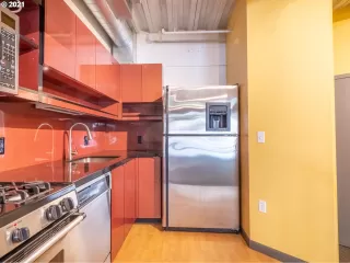 Photo #2: 21131929 Listing