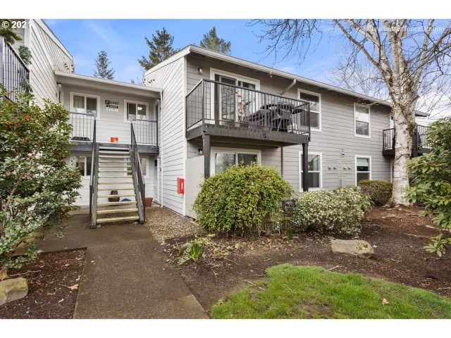 MLS: 21132761 Condo For Sale