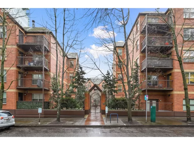 MLS: 21132997 Condo For Sale