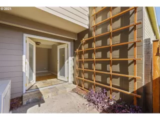 Photo #3: 21133089 Listing