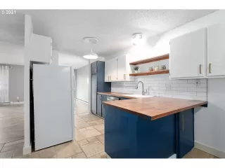 Photo #6: 21133618 Listing 