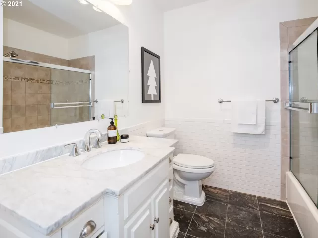 MLS: 21134488 Condo For Sale