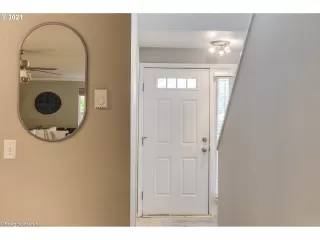 Photo #3: 21134545 Listing