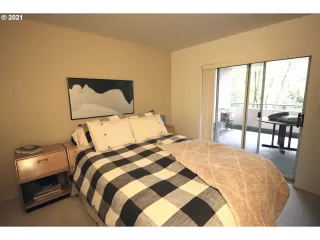 Photo #1: 21134728 Listing