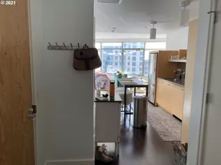 Photo #2: 21134753 Listing