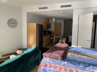 Photo #3: 21134753 Listing