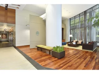 Photo #1: 21135633 Listing 