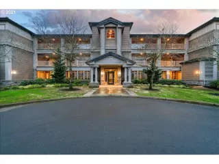 Photo #2: 21136860 Listing