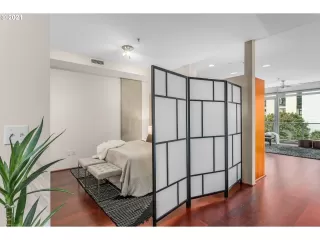 Photo #4: 21136914 Listing