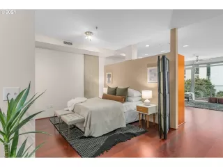 Photo #5: 21136914 Listing