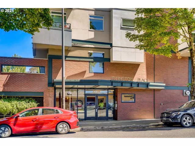 MLS: 21137580 Condo For Sale