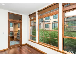 Photo #3: 21137661 Listing