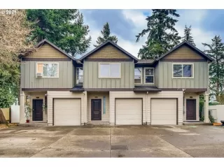 More Details about MLS # 21137716 : 1036 NE 104TH AVE A