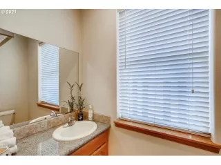 Photo #4: 21137716 Listing