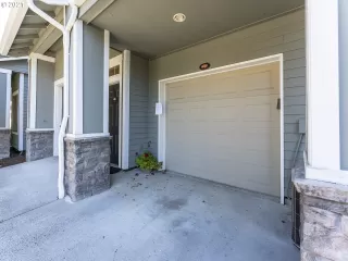 Photo #1: 21137735 Listing