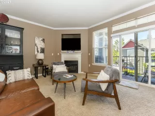 Photo #5: 21137735 Listing