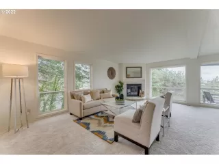 Photo #4: 21138322 Listing 