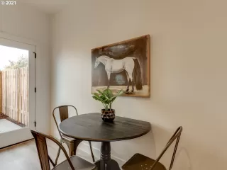 Photo #1: 21139089 Listing