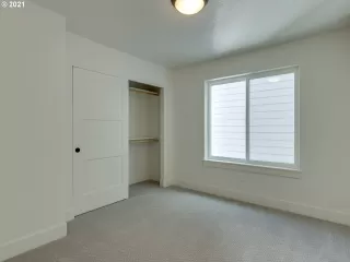 Photo #6: 21139089 Listing