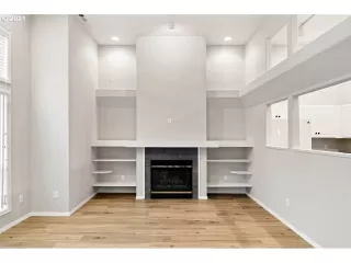 Photo #4: 21139164 Listing