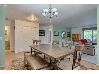 Photo #3: 21139702 Listing