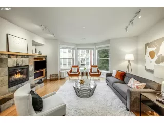 Photo #1: 21139882 Listing