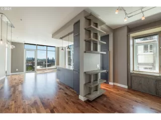 Photo #3: 21140165 Listing