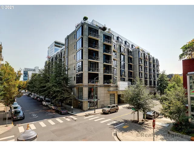 MLS: 21140313 Condo For Sale