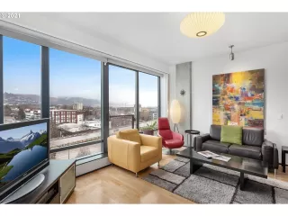 Photo #5: 21140819 Listing 