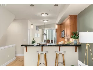 Photo #3: 21140916 Listing