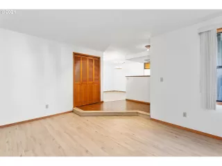 Photo #3: 21141528 Listing