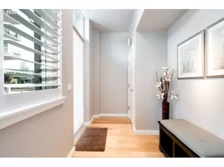 Photo #6: 21141673 Listing 