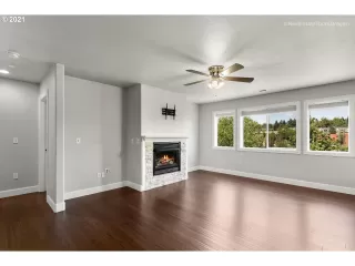 Photo #3: 21142056 Listing 